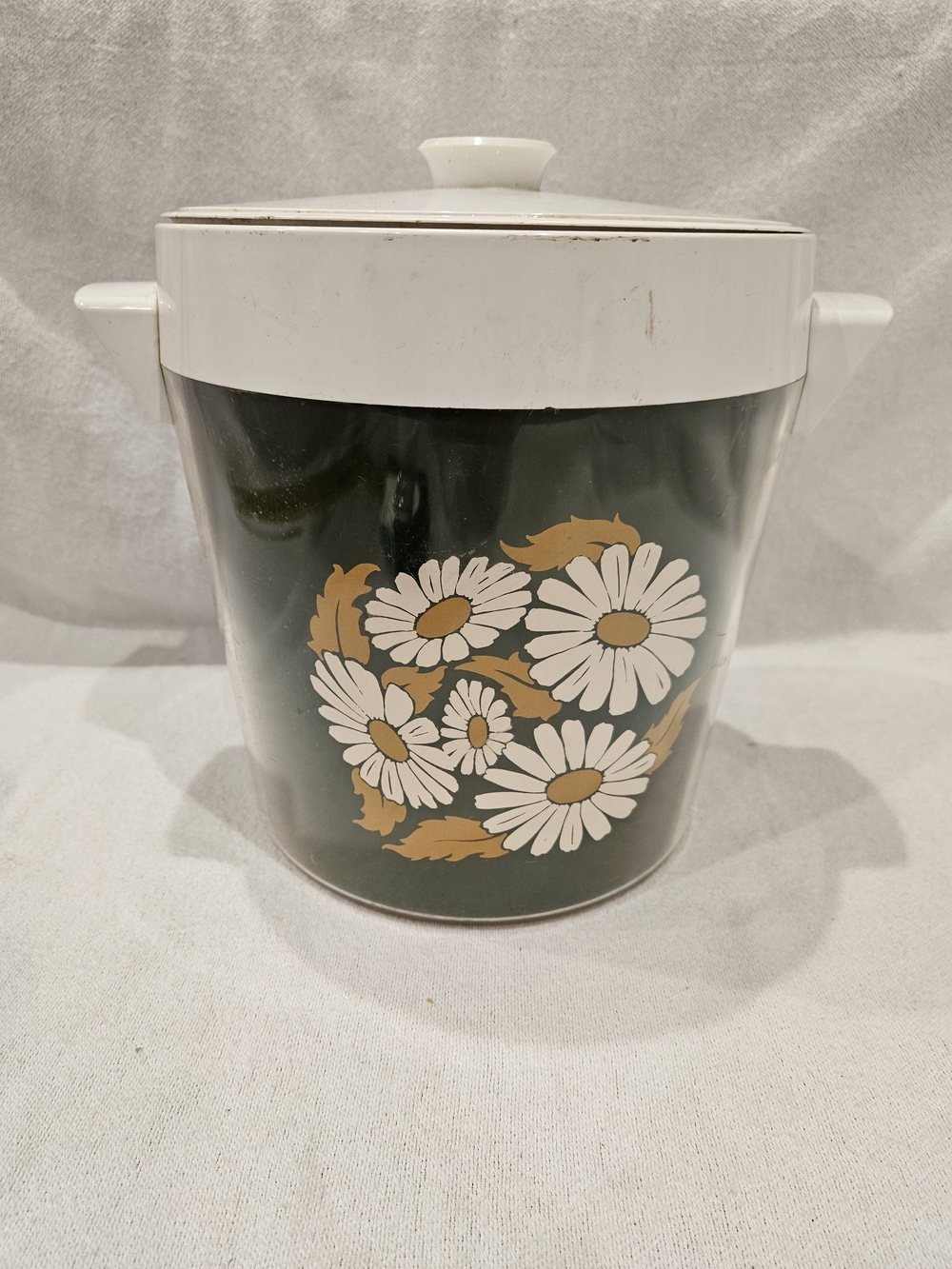 Vintage West Bend Thermo Serv Daisy Ice Bucket With Lid - Picture 2 of 10